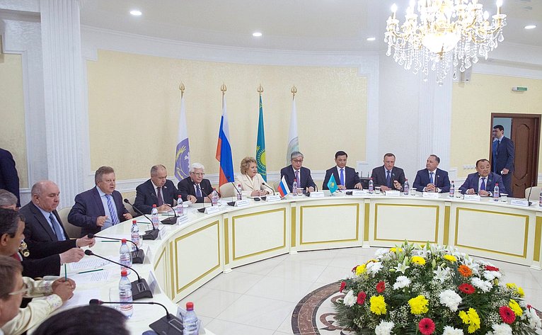 Встреча в «Доме Ассамблеи народа Казахстана»