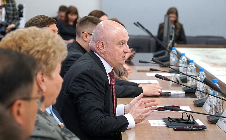 Андрей Клишас