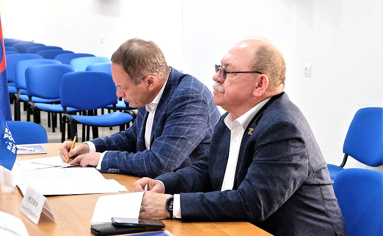 Александр Башкин и Геннадий Орденов провели в регионе встречу с субъектами малого и среднего предпринимательства по вопросу дополнительных мер развития и поддержки бизнеса