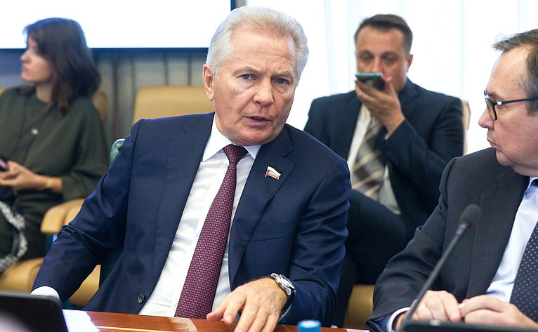 Валерий Пономарев
