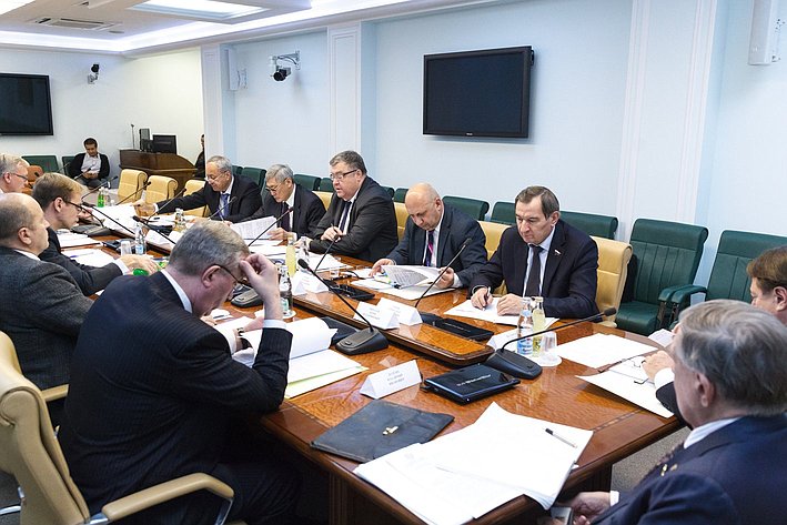 Заседание рабочей группы при Комитете СФ по экономической политике по совершенствованию законодательства в области повышения безопасности и охраны труда в угольной промышленности