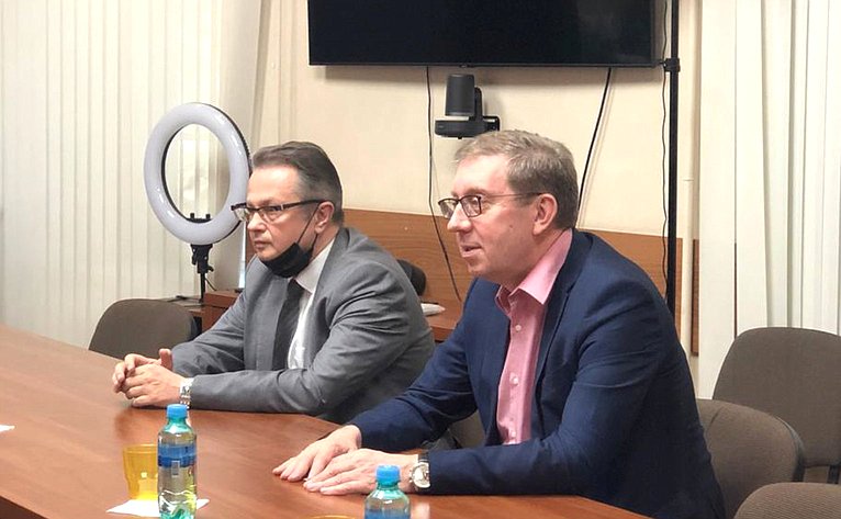 Алексей Майоров провел совещание по вопросам обеспечения защиты прав потребителей и санитарно-эпидемиологического благополучия граждан