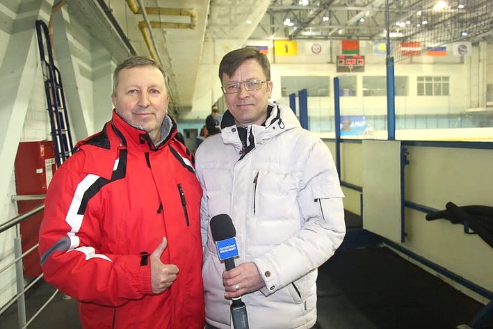 Сергей Березкин посетил хоккейный матч в поддержку участвующих в спецоперации российских военных