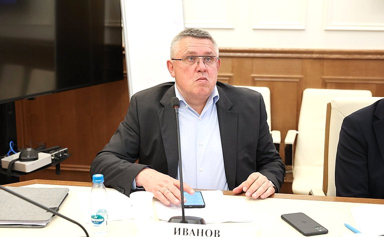 Совещание «О результатах правоприменения федерального закона (от 02.07.2021 № 304-ФЗ), направленного на федерализацию полномочий по лесоустройству»