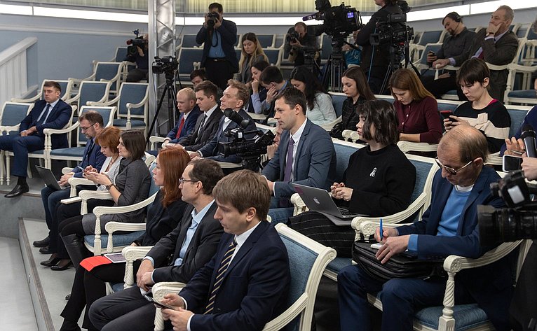 Встреча Председателя СФ В. Матвиенко с парламентскими корреспондентами