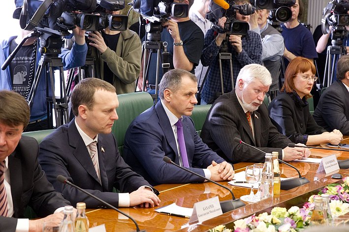 Встреча в Совете Федерации с делегацией Верховного Совета Автономной Республики Крым во главе с В. Константиновым 9