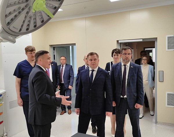 Николай Владимиров посетил новый реабилитационный корпус Федерального центра травматологии в Чебоксарах