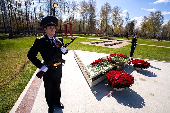 Открытие памятника «Героям, отдавшим жизнь за Отечество»