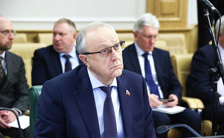 Валерий Радаев