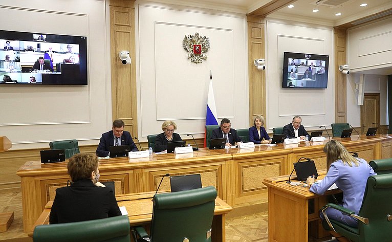 Заседание экспертного сообщества национальной программы «Цифровая экономика Российской Федерации»
