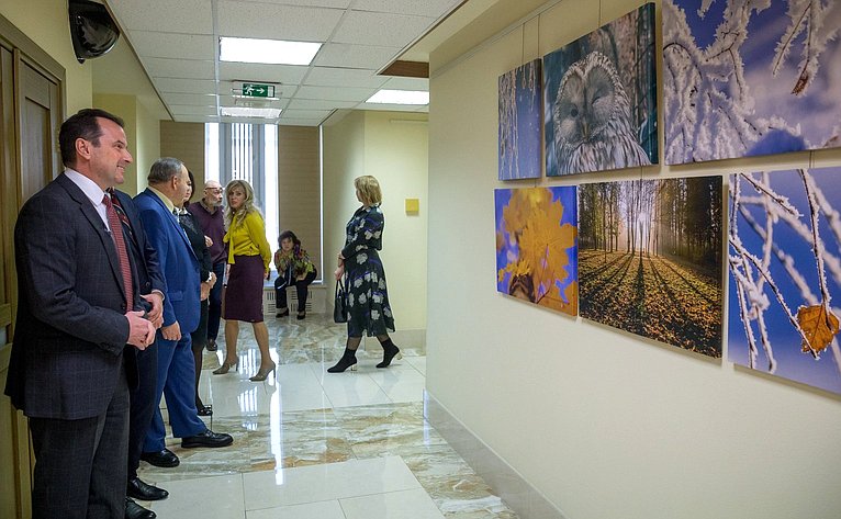 Открытие в Совете Федерации фотовыставки «Краски Удмуртии»