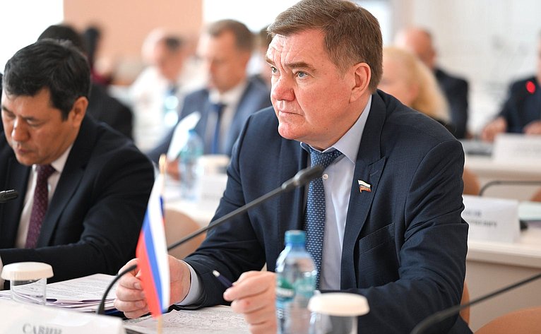 Александр Савин