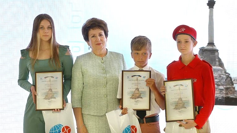 Екатерина Алтабаева вручила награды победителям конкурса «Город, достойный поклонения»