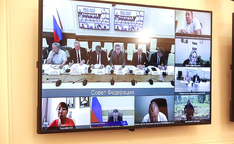 Круглый стол Комитета СФ по аграрно-продовольственной политике и природопользованию на тему «О мерах по сохранению озера Байкал»