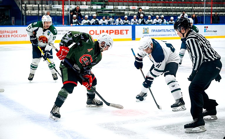 В Югре при содействии Эдуарда Исакова прошёл «Рождественский турнир» с участием донецких хоккеистов