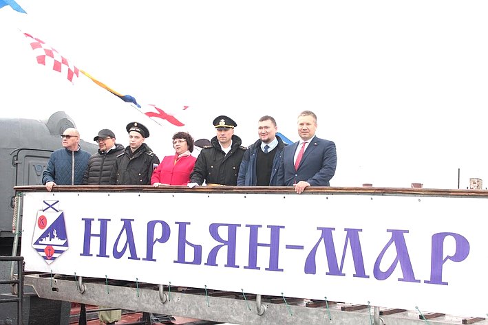 Денис Гусев в составе делегации НАО посетил малый противолодочный корабль «Нарьян-Мар» Северного флота ВМФ России