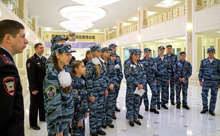 Представители детского общественного движения «Юный друг полиции» в Совете Федерации