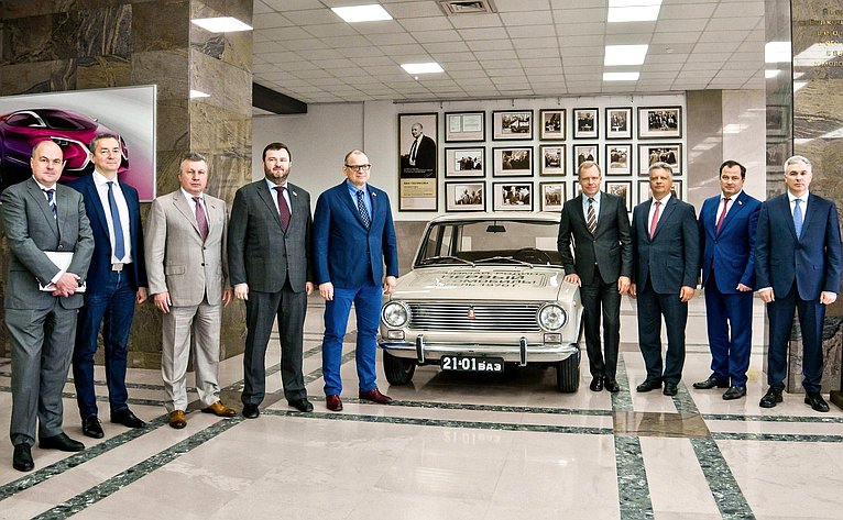 В Самарской области состоялись парламентские слушания «О мерах по созданию производства высоколокализованной конкурентоспособной продукции автомобильной отрасли» (фото Автоваз)