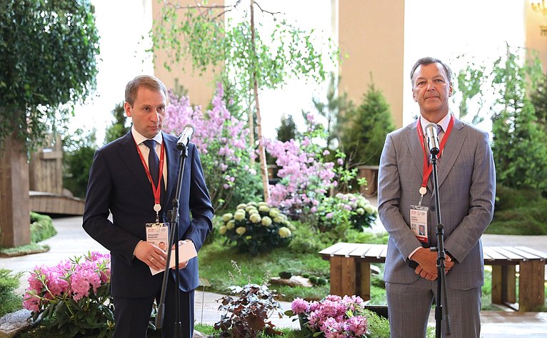 Александр Козлов и Андрей Яцкин выступили на официальной церемонии открытия IX Невского международного экологического конгресса в Санкт-Петербурге