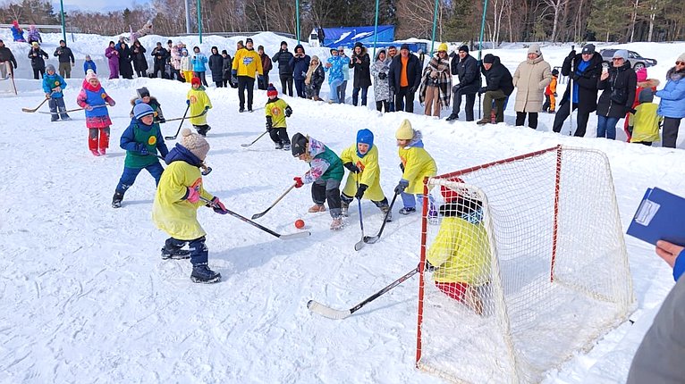 Районные соревнования «Хоккей в валенках» прошли в 14 муниципалитетах Сахалинской области