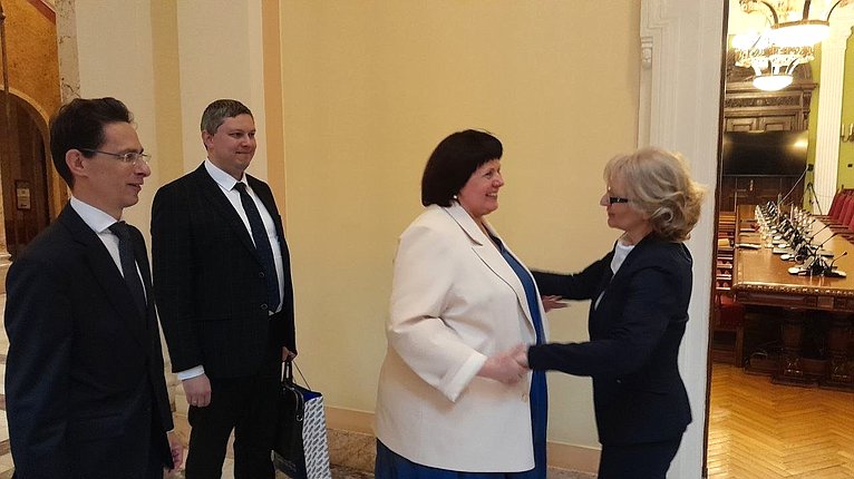 Елена Афанасьева встретилась с сербскими парламентариями в Народной скупщине Республики Сербии