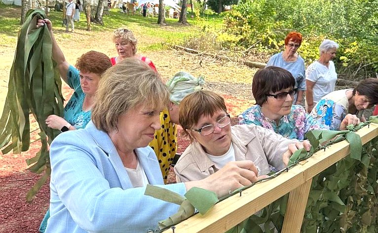 Людмила Скаковская приняла участие в фестивале «Арт-деревня Кой»