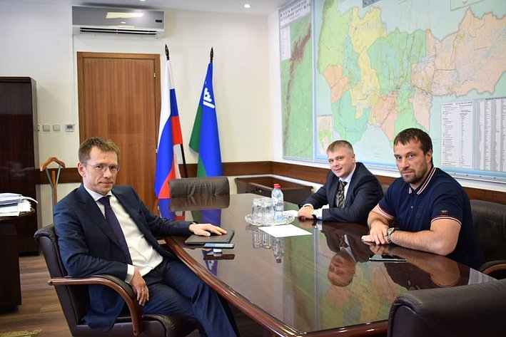 Эдуард Исаков встретился с вице-губернаторами Ханты-Мансийского автономного округа – Югры