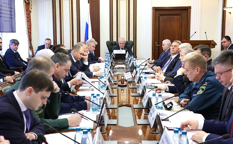 Совещание Комитета СФ по обороне и безопасности «Безопасность критически важных объектов инфраструктуры РФ в условиях специальной военной операции: состояние и проблемы нормативно-правового регулирования»