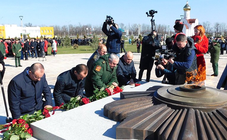 Алексей Кондратенко принял участие в открытии на Кубани военно-патриотического центра
