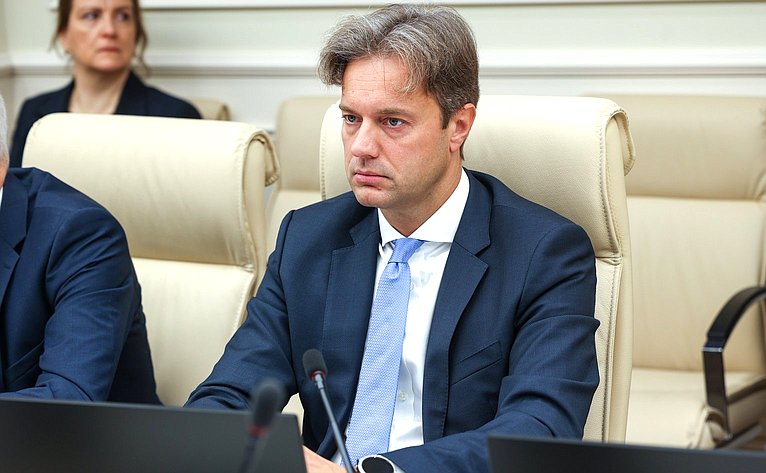 Круглый стол Комитета Совета Федерации по международным делам на тему «О целесообразности дальнейшего участия Российской Федерации в деятельности Бюро по демократическим институтам и правам человека ОБСЕ»