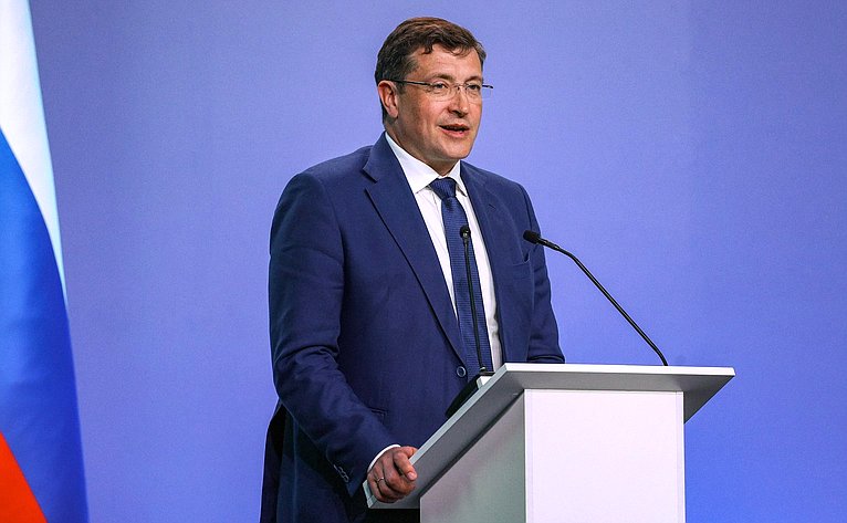 Пленарное заседание ХII Форума регионов России и Беларуси на тему «Молодежь Беларуси и России – наследники Великой Победы и будущее Союзного государства»