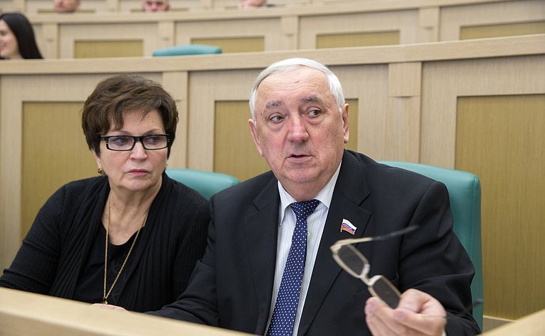 Лахова Екатерина Филипповна и Киричук Степан Михайлович