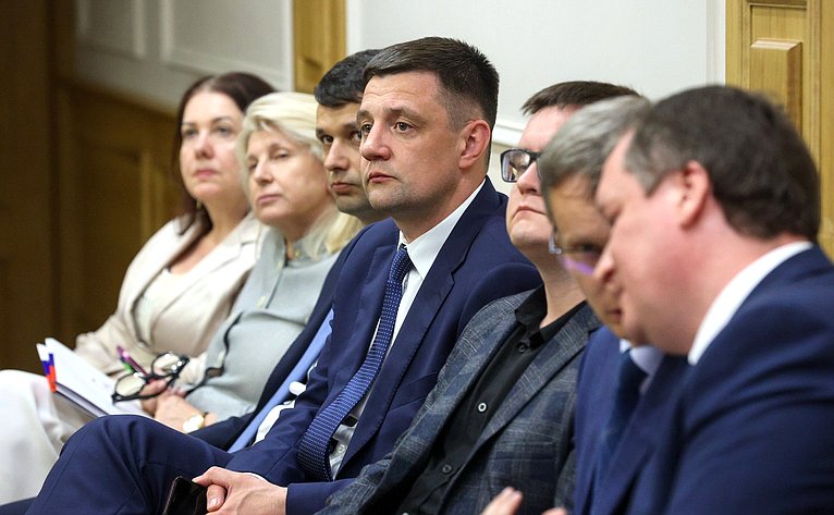 Встреча сенаторов Российской Федерации с Министром экономического развития РФ Максимом Решетниковым в формате «Открытого диалога»