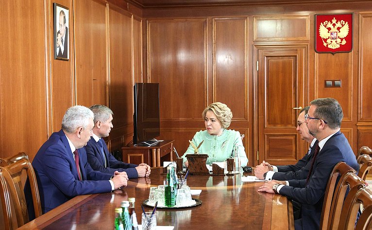 Валентина Матвиенко провела встречу с руководством Чувашской Республики