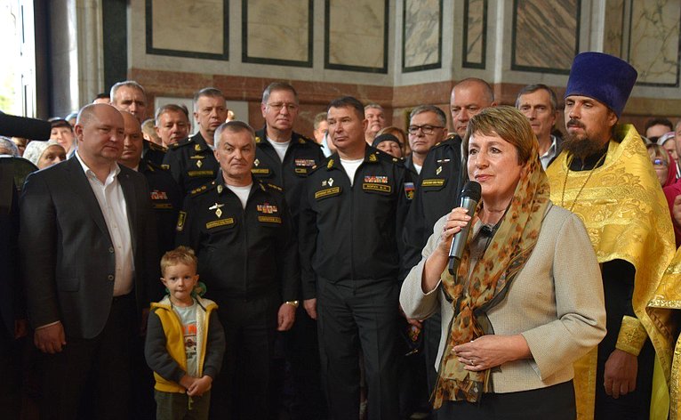 Екатерина Алтабаева приняла участие в крестном ходе в память о святом Феодоре Ушакове