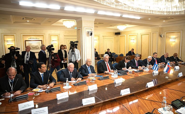 Встреча Валентины Матвиенко с Председателем Государственного Совета и Совета Министров Республики Куба Мигелем Диас-Канелем Бермудесом