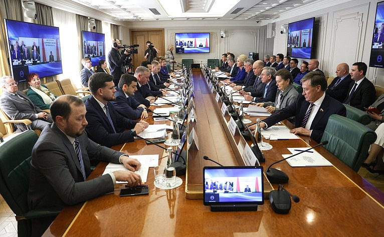 Совместное заседание белорусского и российского организационных комитетов по подготовке и проведению ХIII Форума регионов Беларуси и России