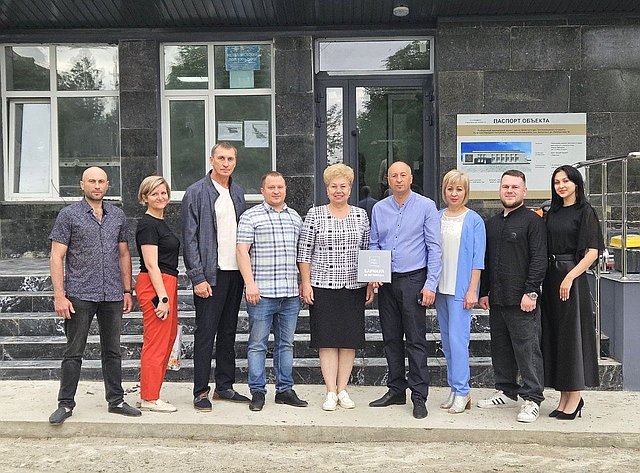 Ольга Бас в рамках поездки в регион посетила Металлистский дом культуры
