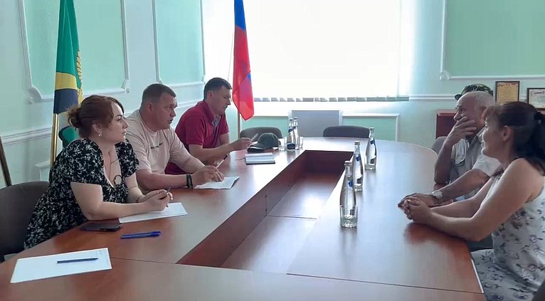 Игорь Кастюкевич провел прием по личным вопросам в пгт Новотроицкое Херсонской области