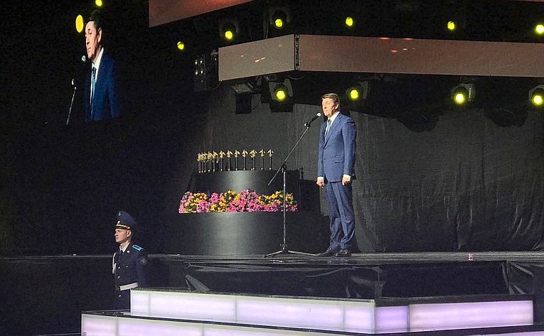 Андрей Шевченко принял участие в торжественном мероприятии, на котором были подведены итоги двух муниципальных конкурсов г. Оренбурга – «Человек года» и «Женщина года»