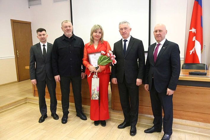Сергей Горняков поздравил жен участников СВО Волгоградской области с наступающим Международным женским днем