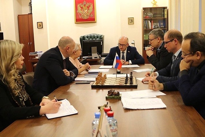 Олег Цепкин провел в регионе заседание Общественного совета проекта «Шахматный всеобуч»