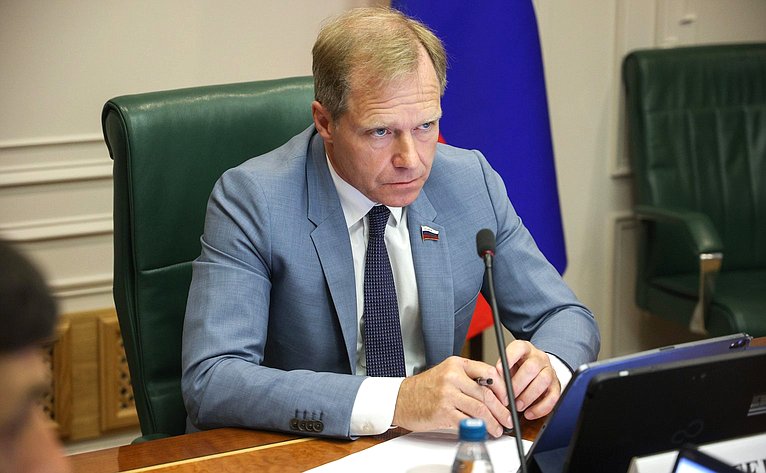 Андрей Кутепов