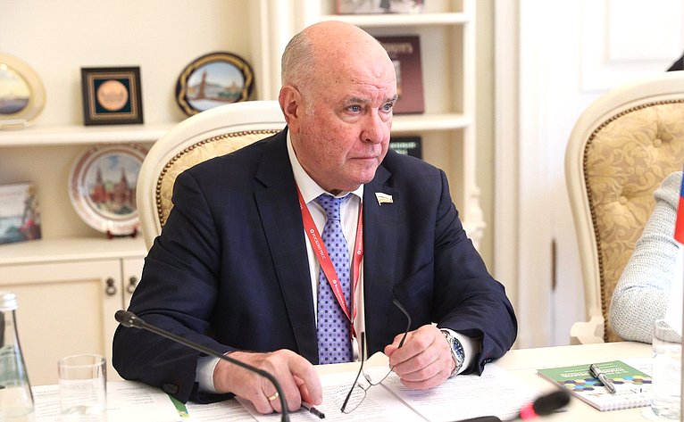 Григорий Карасин