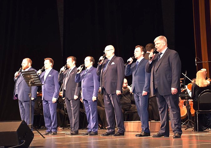 В Костроме состоялись торжественное собрание и концерт, посвященные Дню Победы
