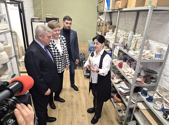 Василий Голубев принял участие в работе круглого стола «Социально-трудовая реабилитация инвалидов: вопросы и ответы»