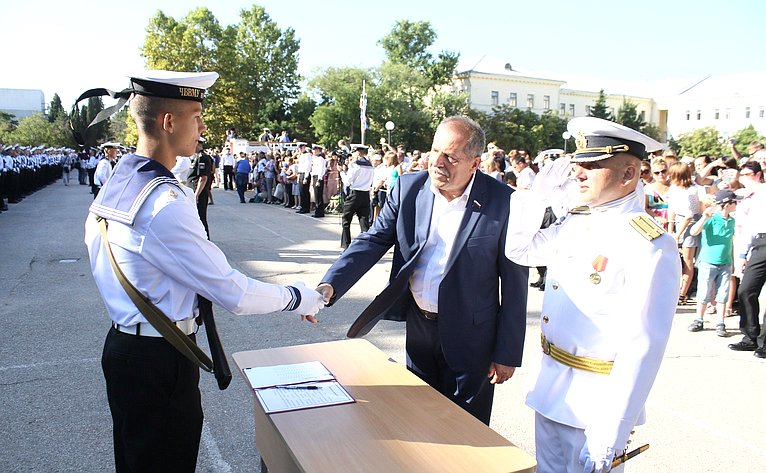 Валерий Куликов принял участие в ритуале приема военной присяги 266 будущих офицеров ВМФ Российской Федерации