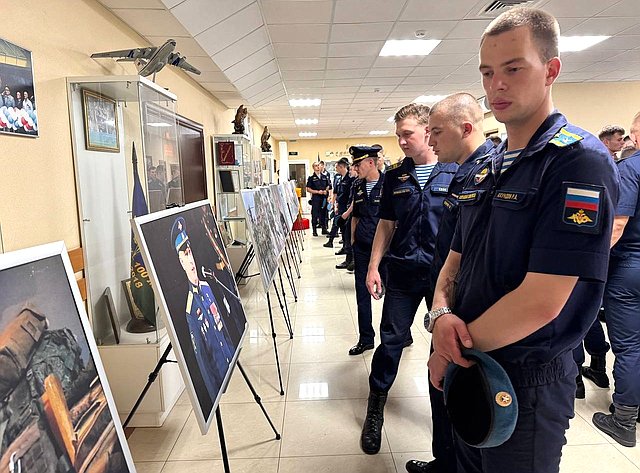 В Рязанском воздушно-десантном училище состоялось открытие фотовыставки «Герои Гостомеля»