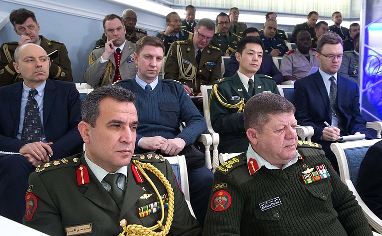 Брифинг с военными атташе иностранных государств, аккредитованными в Российской Федерации
