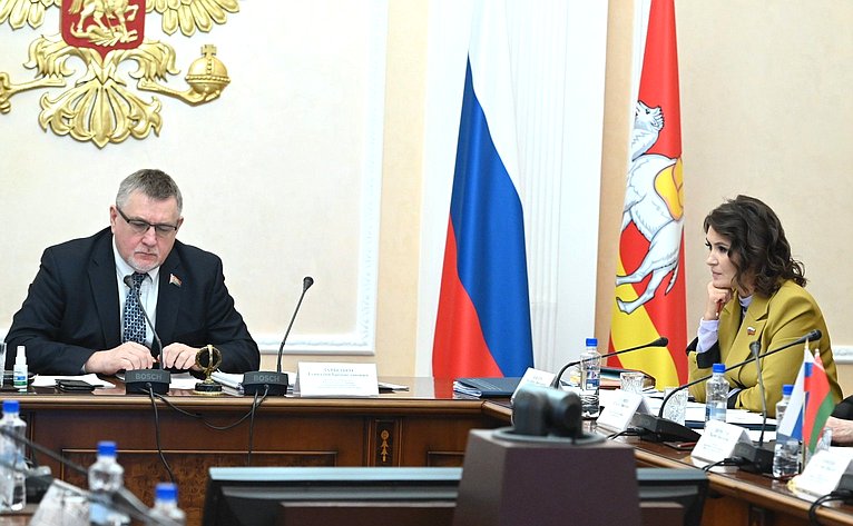 В Челябинске состоялось заседание Комиссии Парламентского Собрания Союза Беларуси и России по информационной политике, информационным технологиям и связи